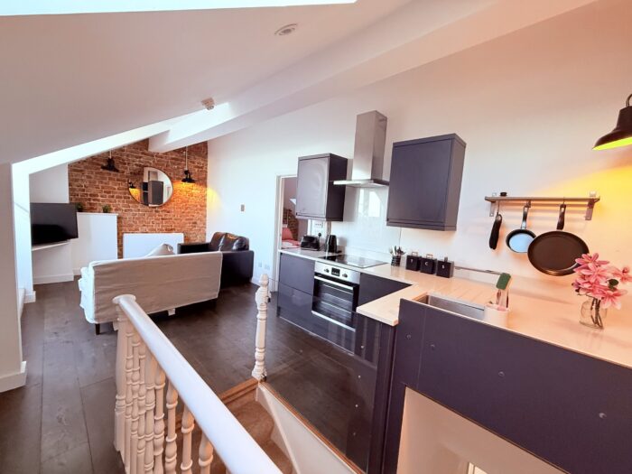 Brightons Boudoir - Image 8